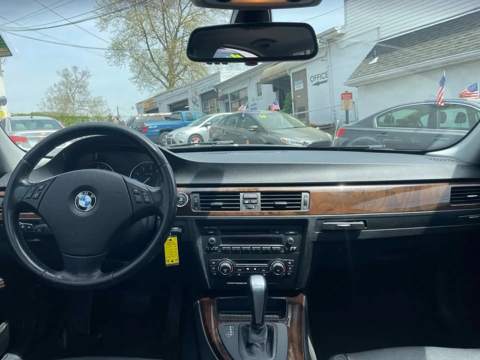 2011 BMW E90 3 Series Sedan - Image 16 of 20