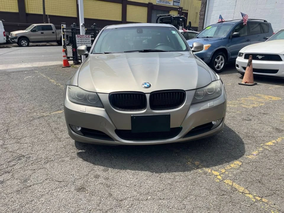 2011 BMW E90 3 Series Sedan - Image 3 of 20