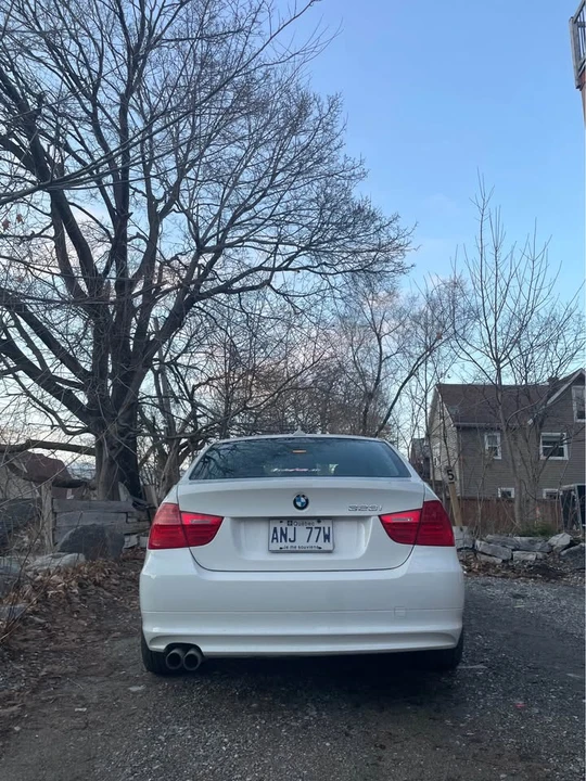 2011 BMW 3 Series - Image 7 of 10