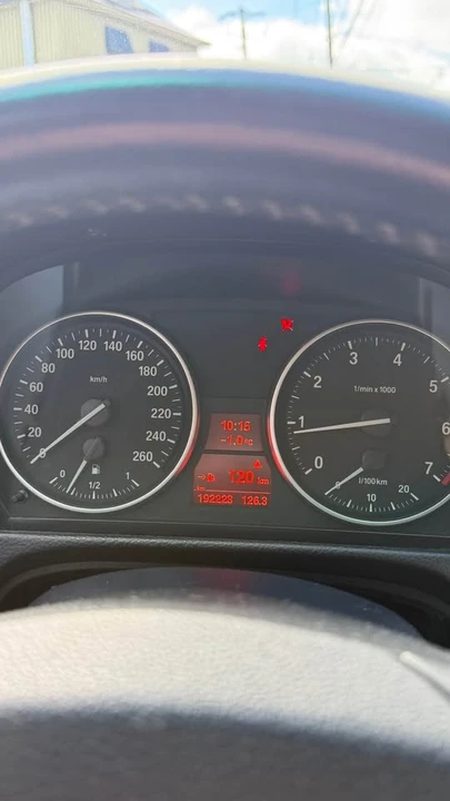 2011 BMW E90 3 Series Sedan - Image 10 of 12