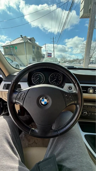 2011 BMW E90 3 Series Sedan - Image 9 of 12