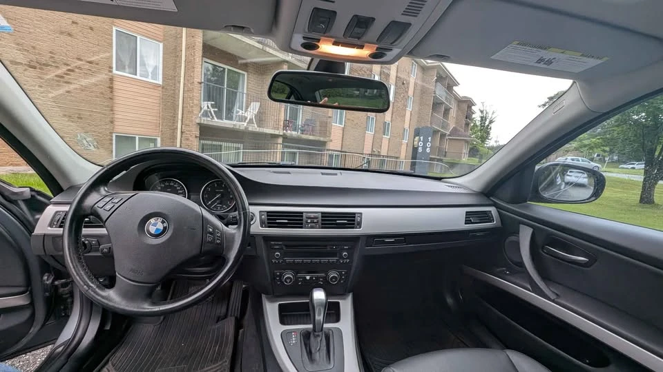 2011 BMW E90 3 Series Sedan - Image 9 of 9