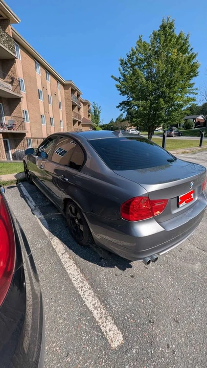 2011 BMW E90 3 Series Sedan - Image 3 of 9
