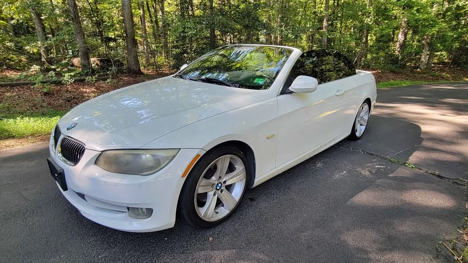 2011 BMW E93 3 Series Convertible - Image 8 of 17