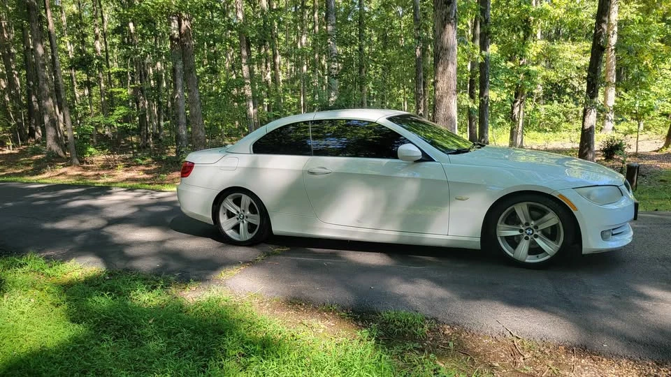 2011 BMW E93 3 Series Convertible - Image 5 of 17