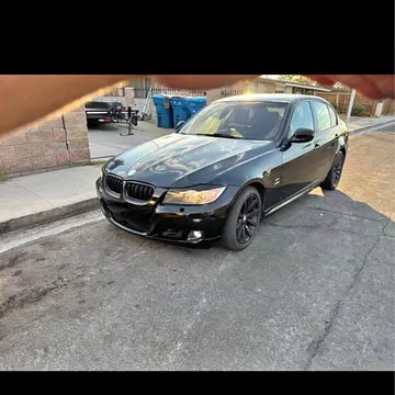 2011 BMW 3 Series 318i Sedan 4D