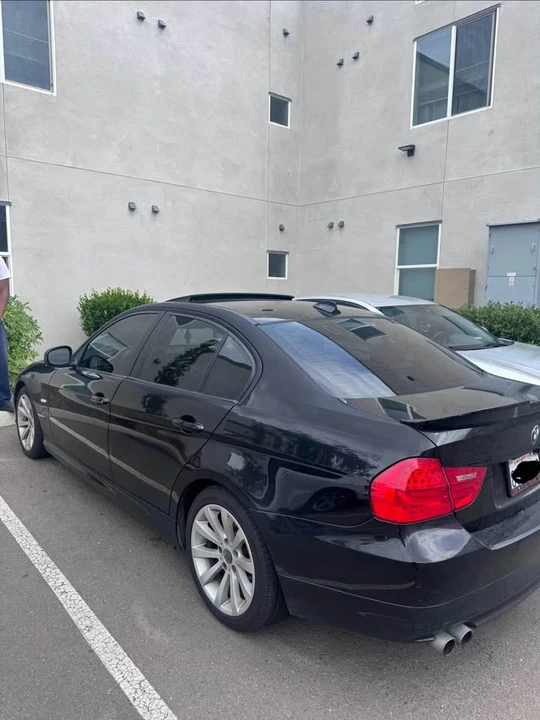 2011 BMW E90 3 Series Sedan - Image 5 of 7