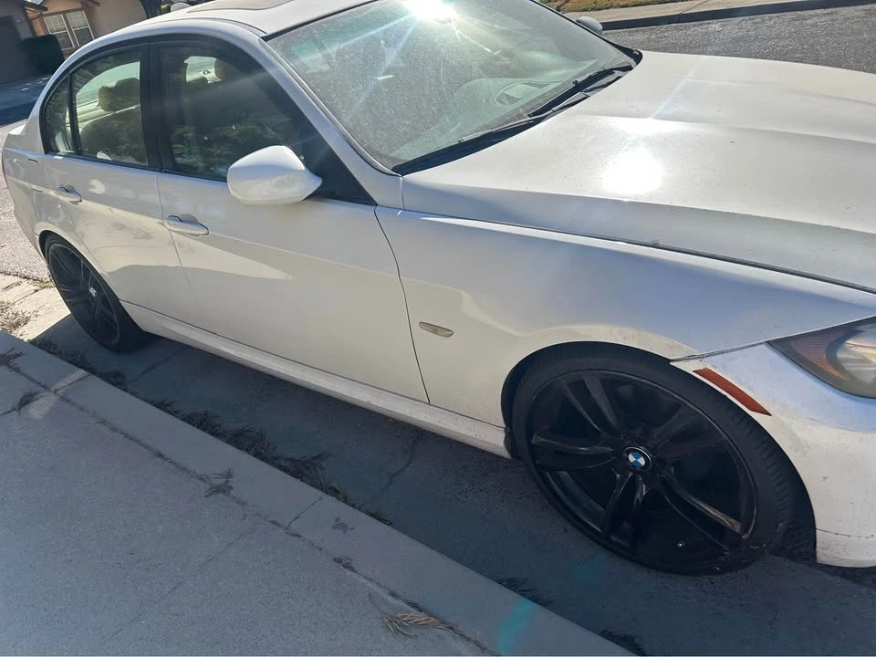 2011 BMW E90 3 Series Sedan - Image 3 of 8
