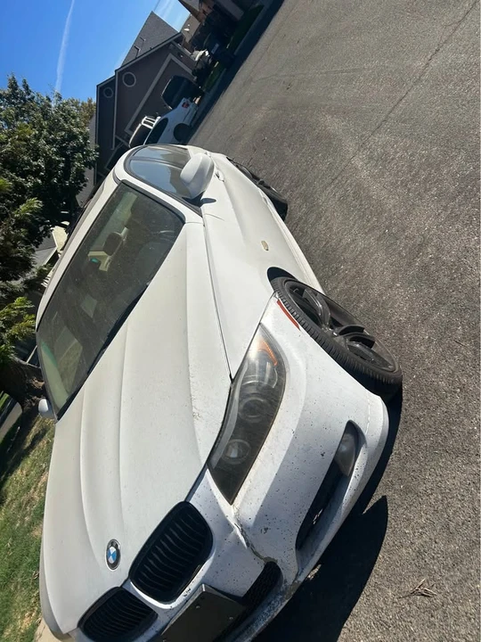 2011 BMW E90 3 Series Sedan - Image 2 of 8