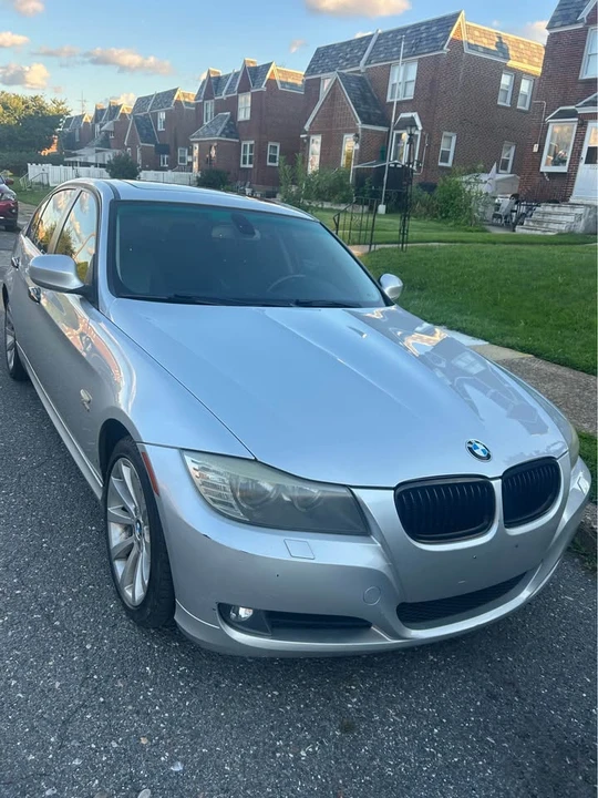 2011 BMW E90 3 Series Sedan - Image 3 of 14