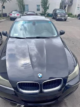 2011 BMW 3 Series 318i Sedan 4D