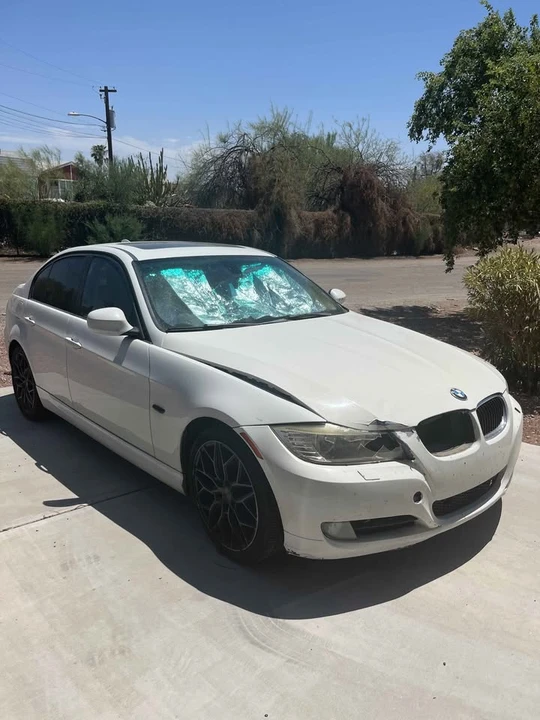 2011 BMW E90 3 Series Sedan - Image 3 of 7