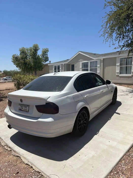 2011 BMW E90 3 Series Sedan - Image 4 of 7