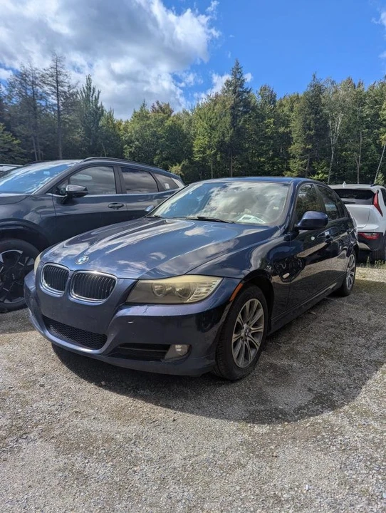 2011 BMW E90 3 Series Sedan - Image 5 of 5