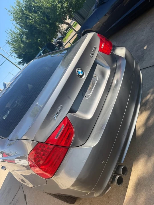 2011 BMW E90 3 Series Sedan - Image 3 of 10