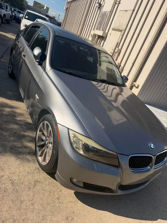 2011 BMW E90 3 Series Sedan - Image 2 of 10