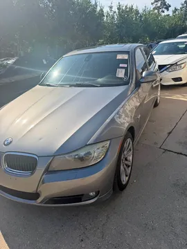 2011 BMW 3 Series 323i Sedan 4D