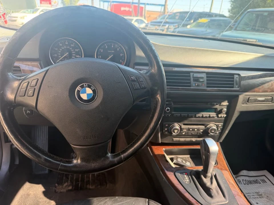 2011 BMW E90 3 Series Sedan - Image 6 of 10