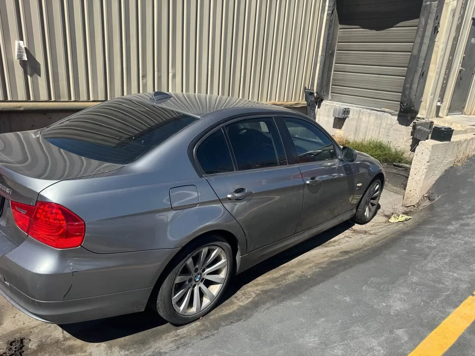 2011 BMW E90 3 Series Sedan - Image 3 of 8