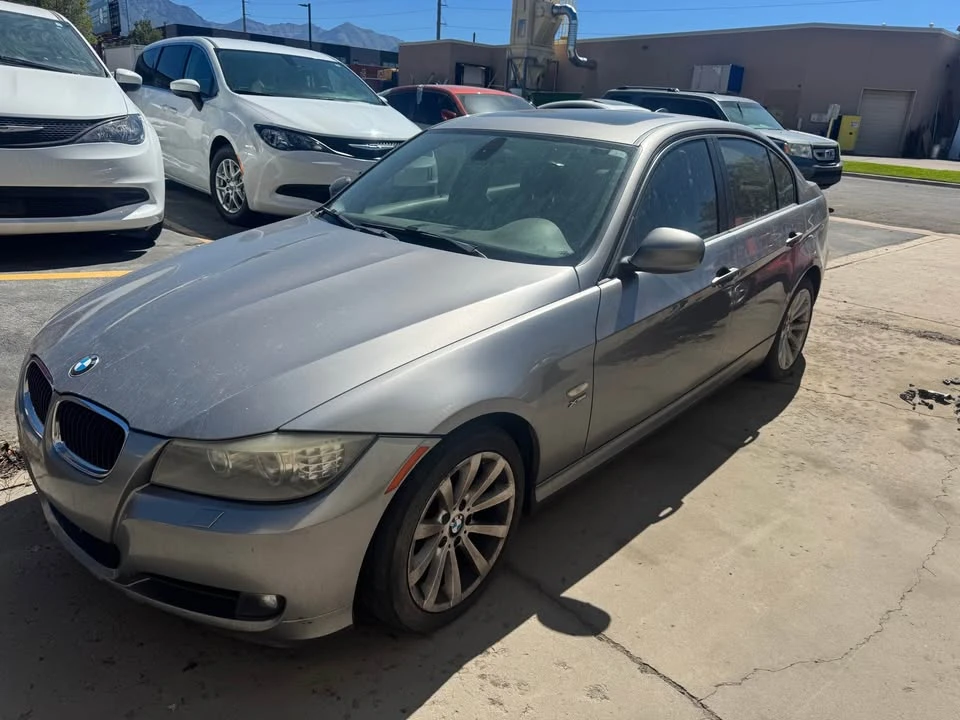 2011 BMW E90 3 Series Sedan - Image 6 of 8