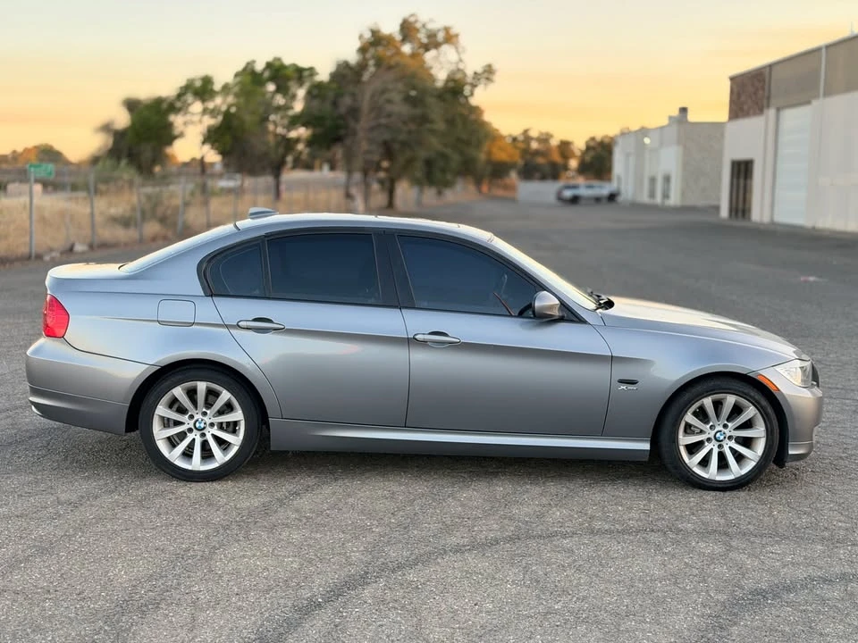 2011 BMW E90 3 Series Sedan - Image 4 of 20