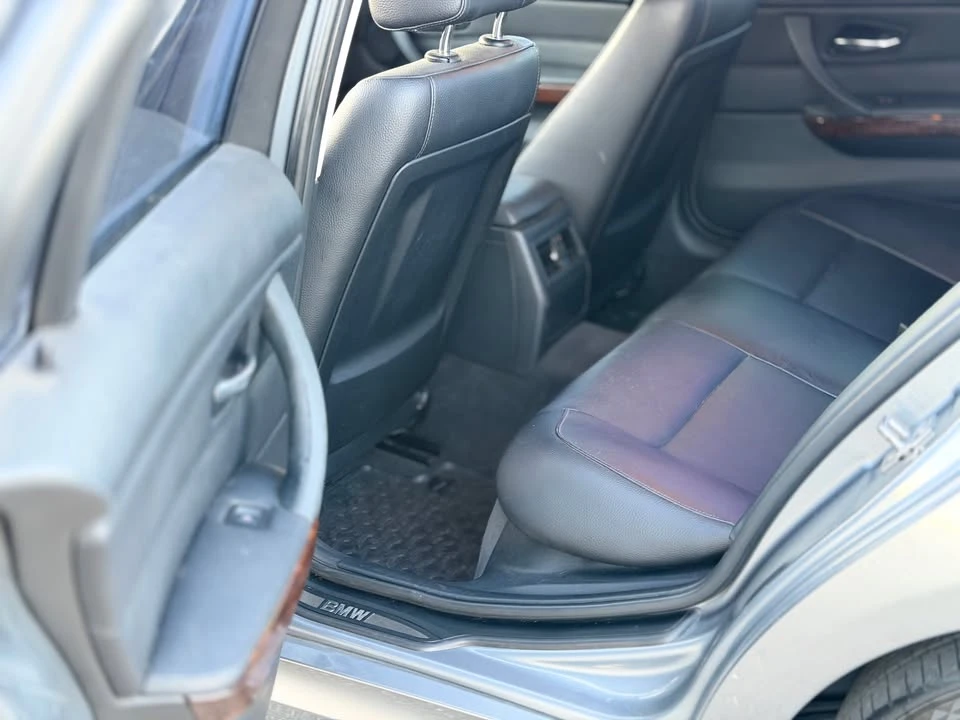 2011 BMW E90 3 Series Sedan - Image 11 of 20