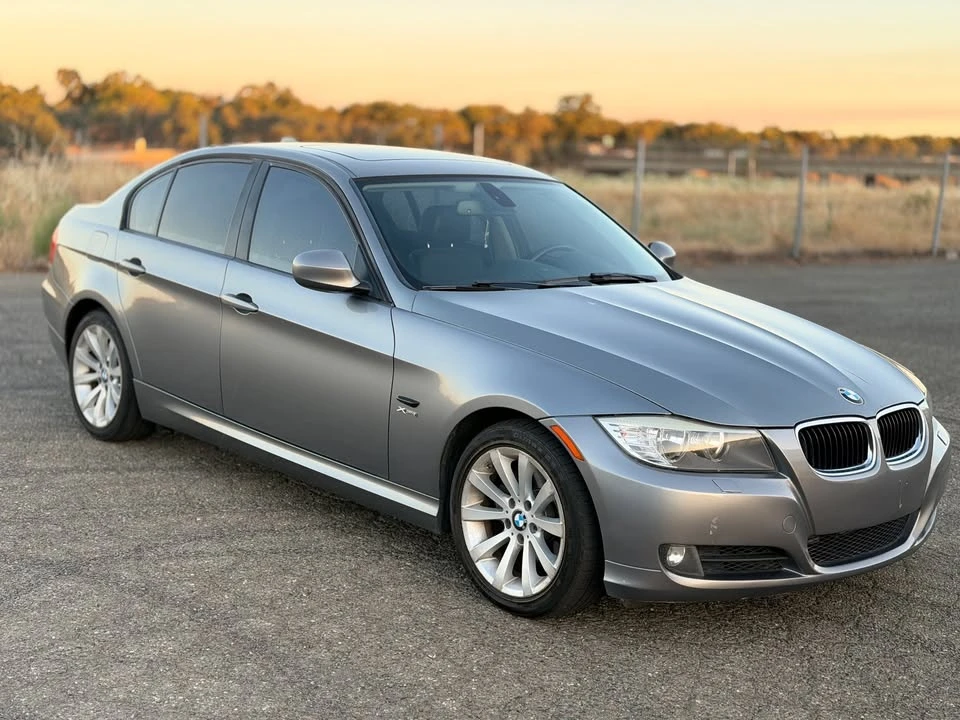 2011 BMW E90 3 Series Sedan - Image 3 of 20