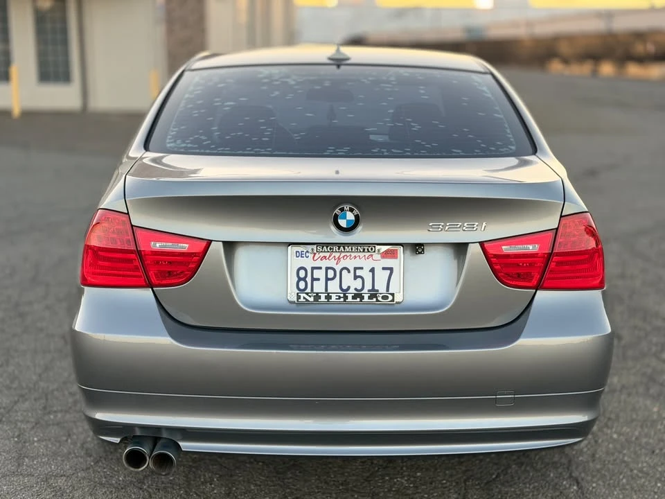 2011 BMW E90 3 Series Sedan - Image 6 of 20