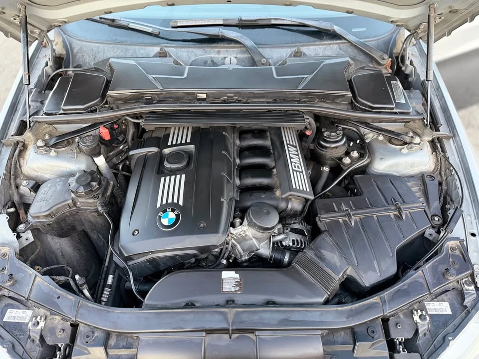 2011 BMW E90 3 Series Sedan - Image 16 of 20