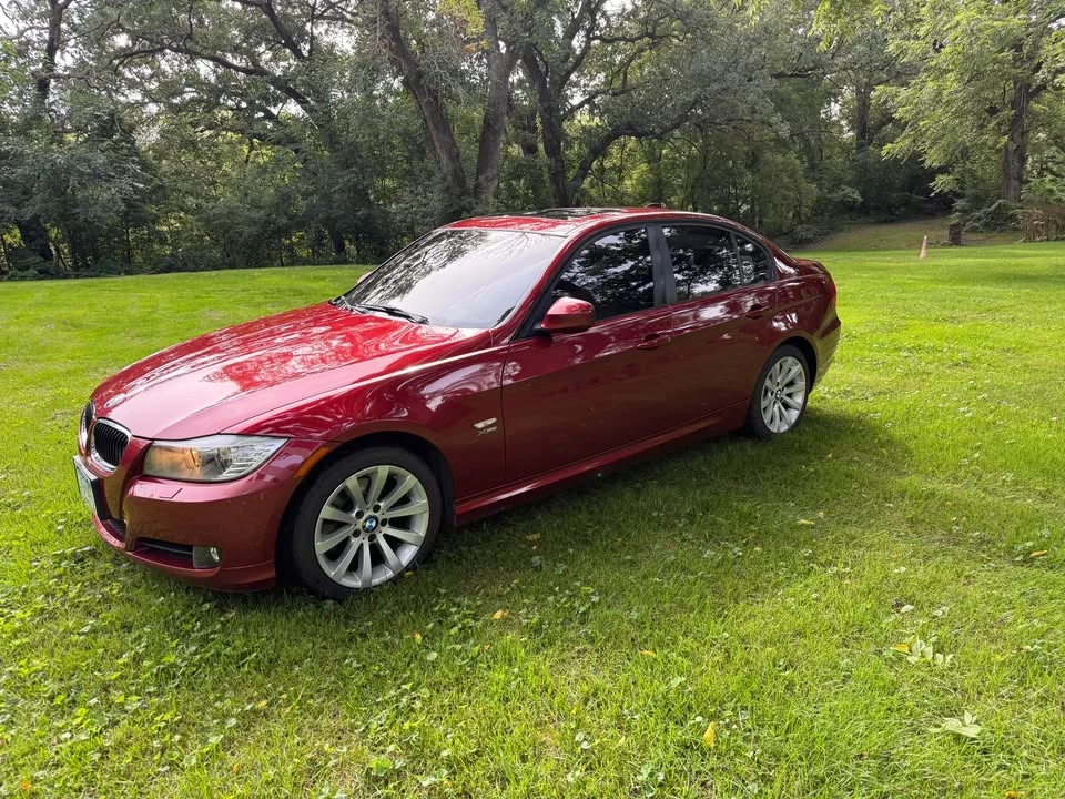 2011 BMW E90 3 Series Sedan - Image 3 of 11