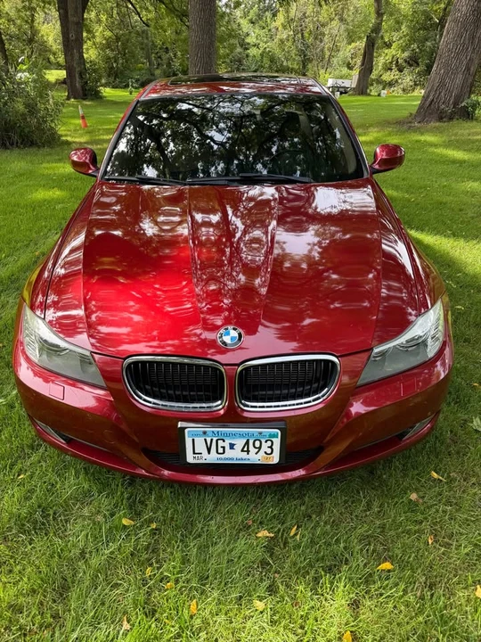 2011 BMW E90 3 Series Sedan - Image 10 of 11