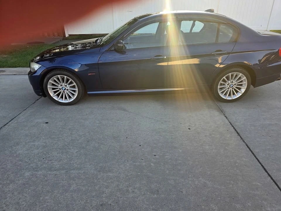 2011 BMW E90 3 Series Sedan - Image 7 of 14