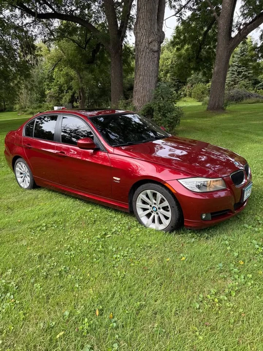 2011 BMW E90 3 Series Sedan - Image 2 of 11