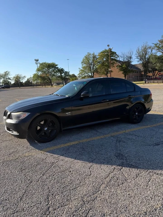 2011 BMW E90 3 Series Sedan - Image 7 of 12