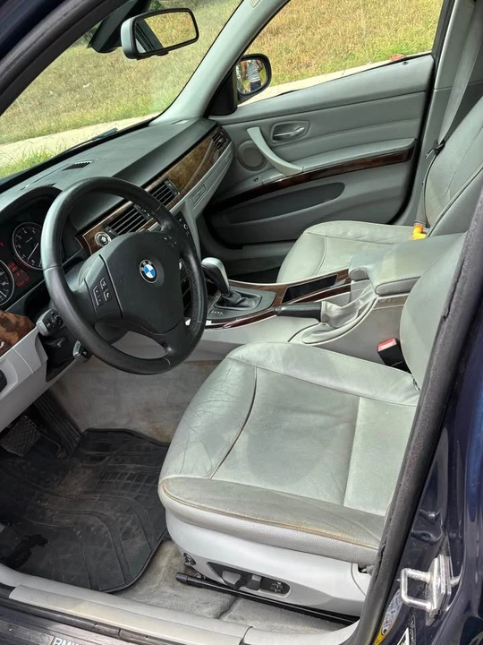 2011 BMW E90 3 Series Sedan - Image 7 of 7