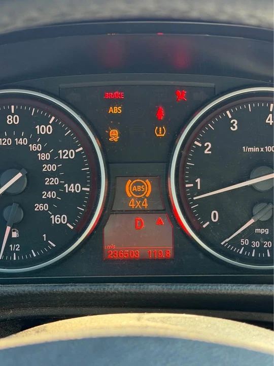 2011 BMW E90 3 Series Sedan - Image 12 of 12