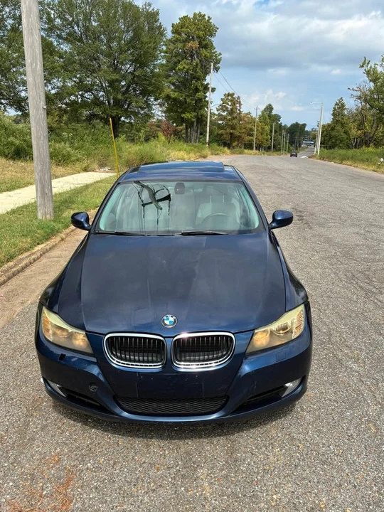 2011 BMW E90 3 Series Sedan - Image 5 of 7