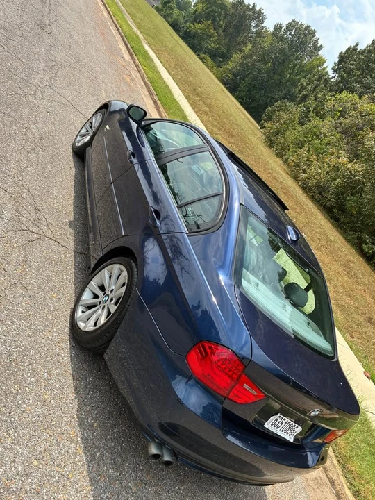 2011 BMW E90 3 Series Sedan - Image 4 of 7
