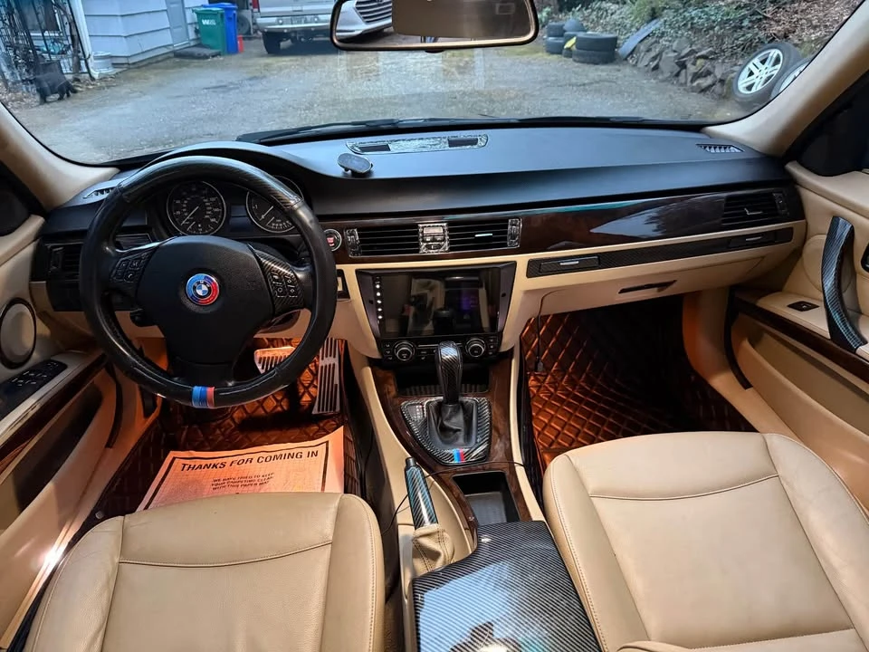 2011 BMW E90 3 Series Sedan - Image 10 of 10