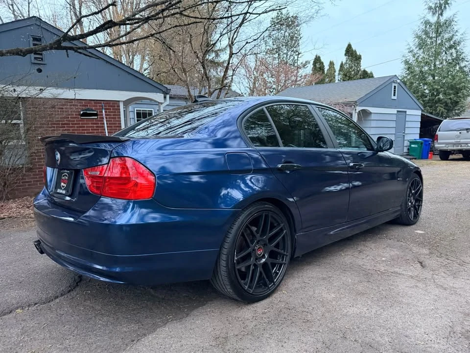 2011 BMW E90 3 Series Sedan - Image 4 of 10