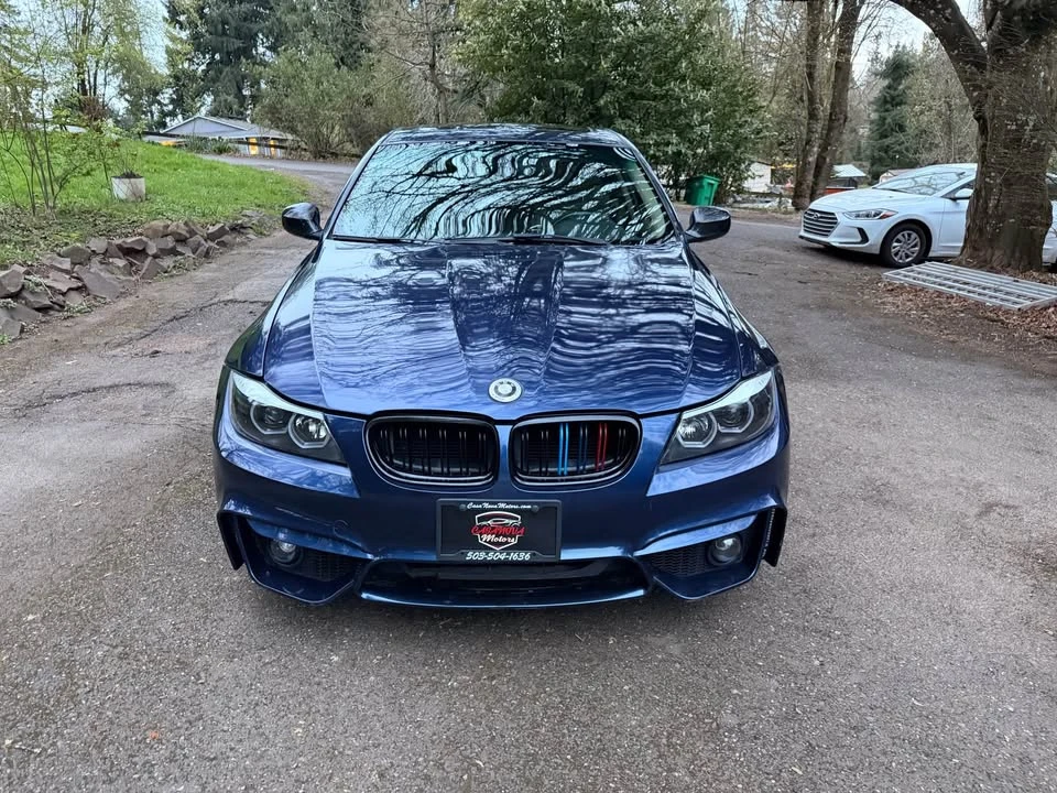 2011 BMW E90 3 Series Sedan - Image 7 of 10