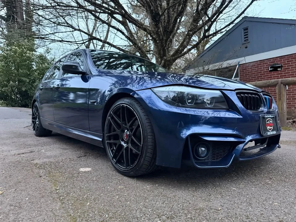 2011 BMW E90 3 Series Sedan - Image 6 of 10