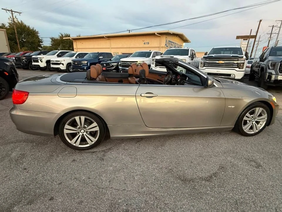 2011 BMW E93 3 Series Convertible - Image 8 of 20