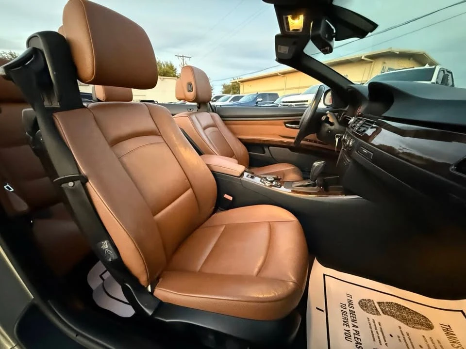 2011 BMW E93 3 Series Convertible - Image 14 of 20