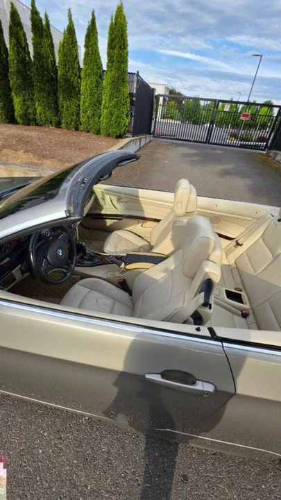 2011 BMW E93 3 Series Convertible - Image 14 of 16