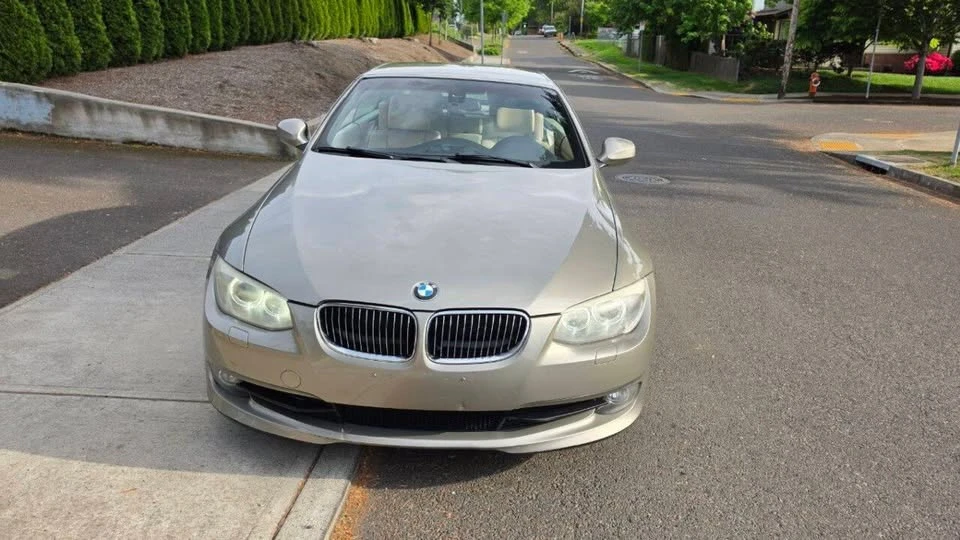 2011 BMW E93 3 Series Convertible - Image 2 of 16