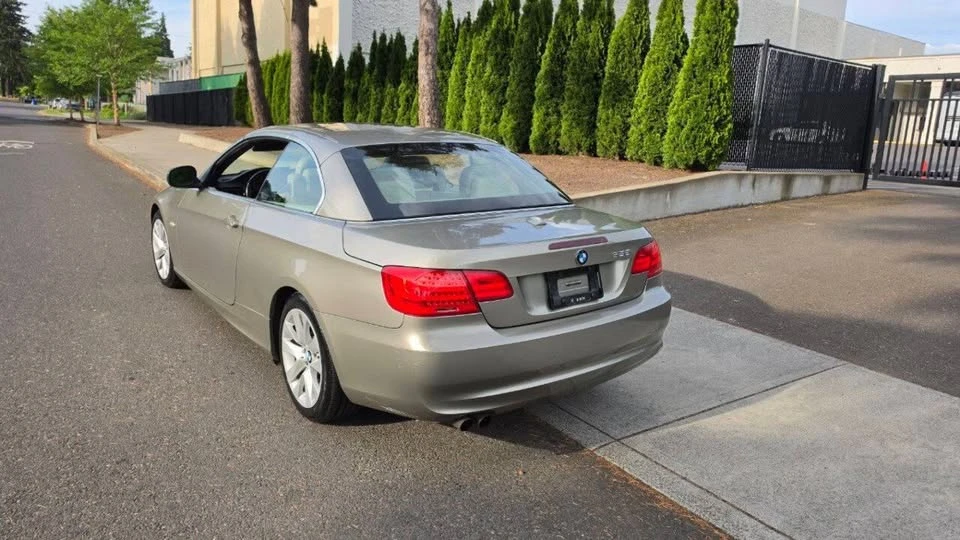 2011 BMW E93 3 Series Convertible - Image 7 of 16