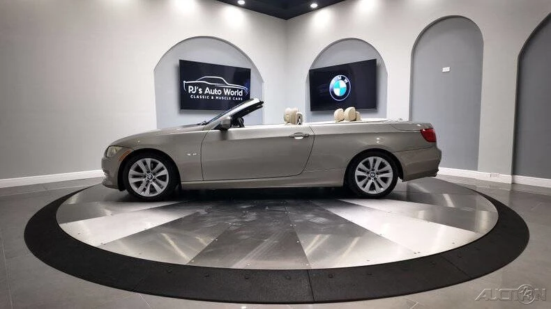 2011 BMW E93 3 Series Convertible - Image 2 of 21