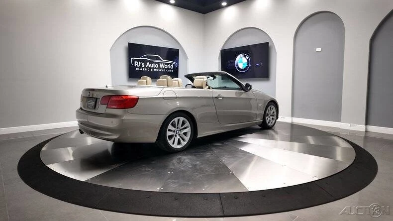 2011 BMW E93 3 Series Convertible - Image 8 of 21