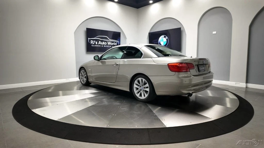 2011 BMW E93 3 Series Convertible - Image 11 of 12